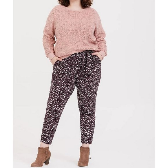 🐆 NEW Torrid Purple Leopard Print Tapered Pant 3 - Picture 2 of 6